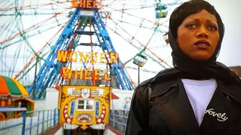Девушка №6 — кадр 12