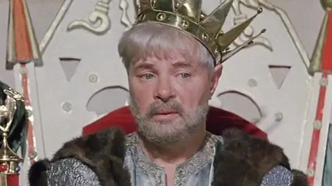 Там, на неведомых дорожках. — кадр 9