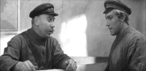 Служили два товарища — кадр 5