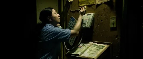 Травите её, убейте её! — кадр 5