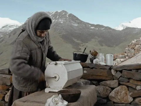 Семь черных бумаг — кадр 10