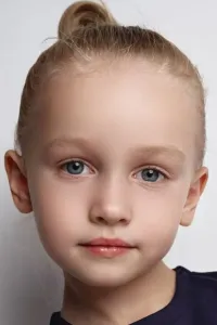 Аврора Тузова