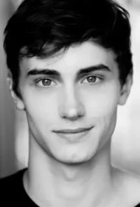 Льюис Райнер