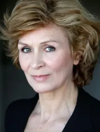 Хелен Айре