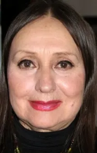 Лариса Кадочникова