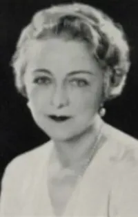Нелла Уолкер