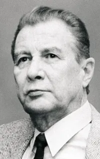 Андрей Эшпай