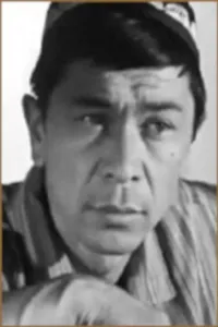 Анвар Тураев