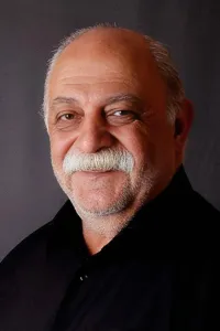 Юмит Есин
