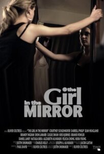 Постер к Девушка в зеркале бесплатно